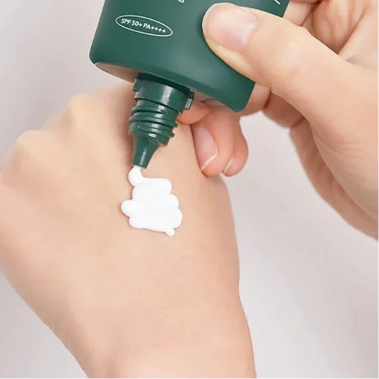 ANUA Heartleaf Silky Moisture Mild Sunscreen SPF50+ PA++++